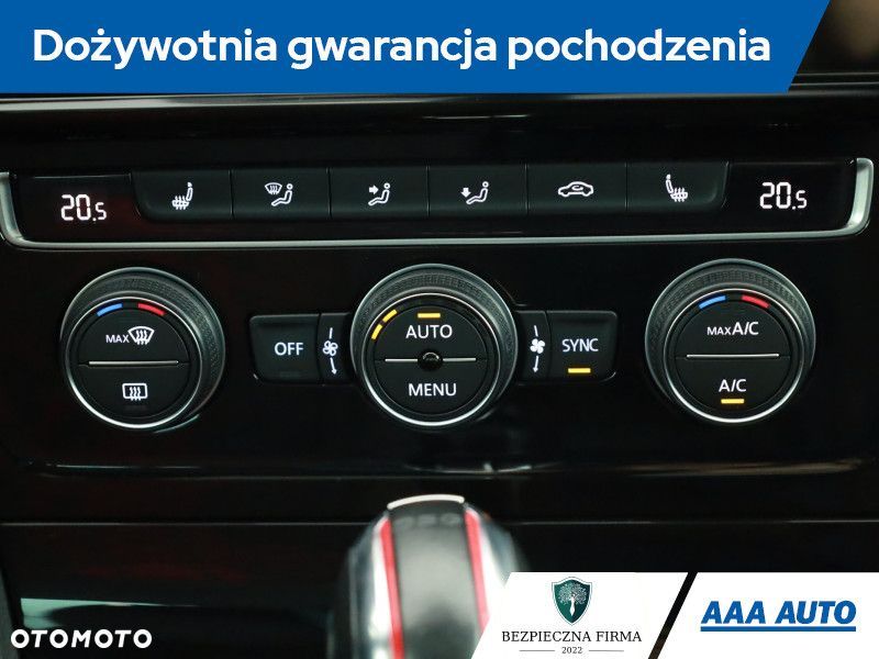 Volkswagen Golf - 12