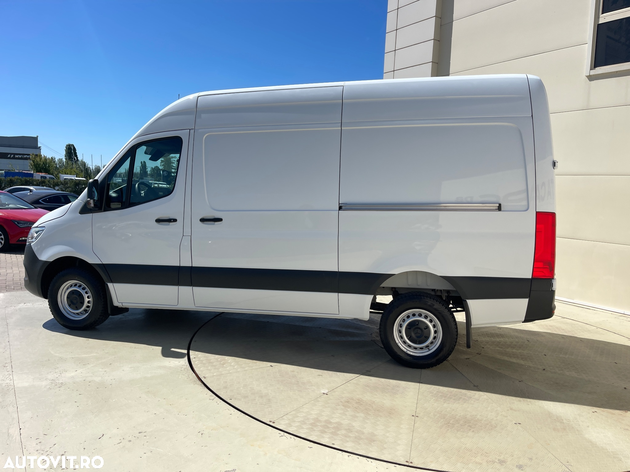 Mercedes-Benz Sprinter 319 3.0CDI V6 MEDIU 2CULISANTE - 11