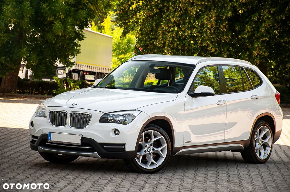 BMW X1 xDrive18d xLine - 11
