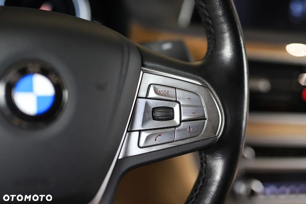 BMW Seria 7 730d xDrive - 22