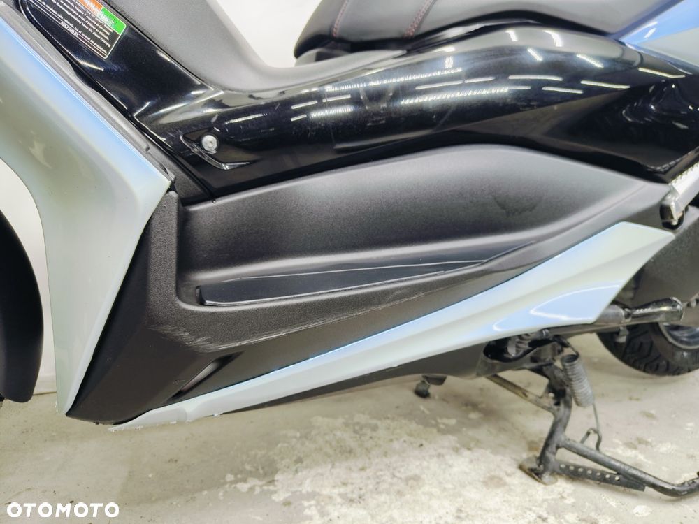 Yamaha X-max - 19