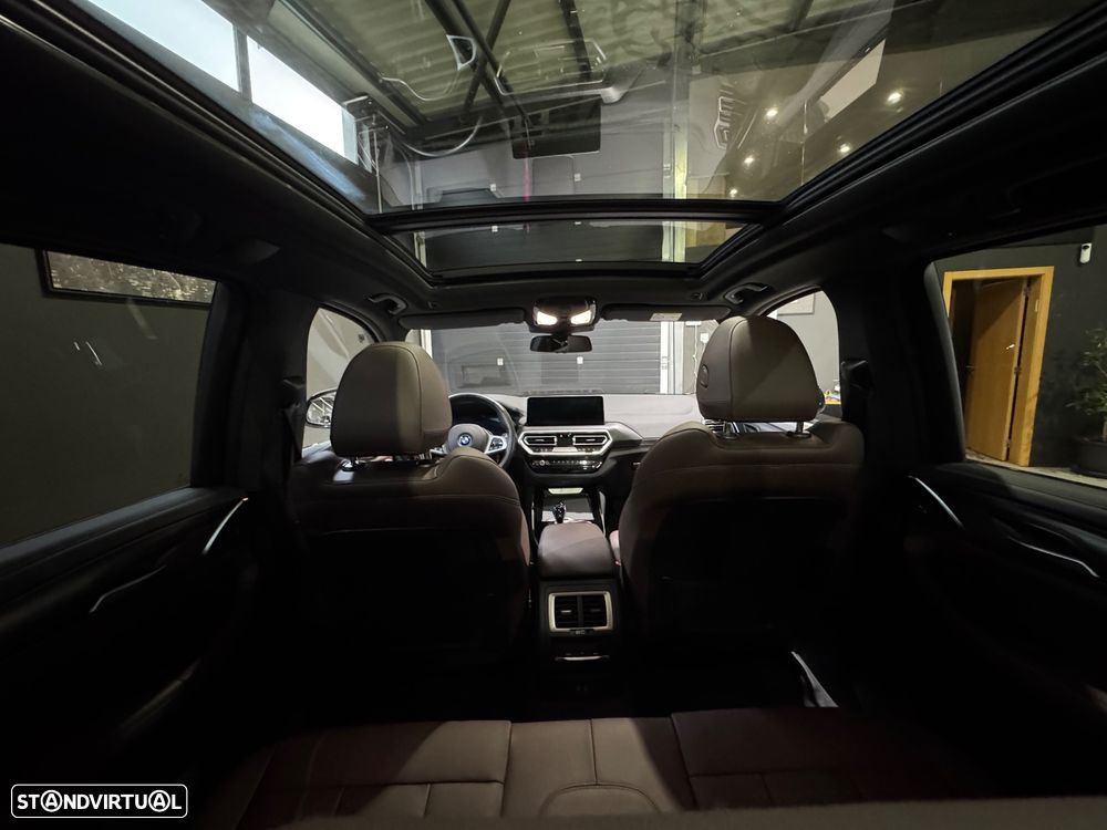 BMW iX3 M Sport Impressive - 17