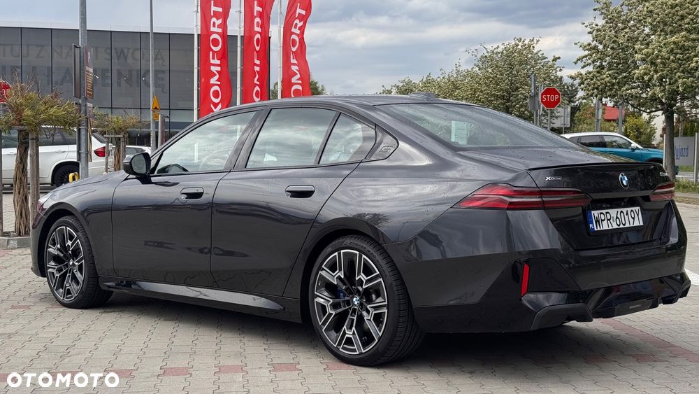 BMW Seria 5 530i xDrive - 4