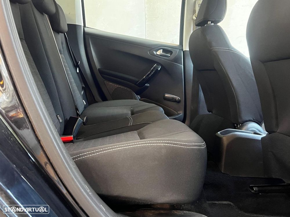 Peugeot 208 1.6 BlueHDi Allure - 18