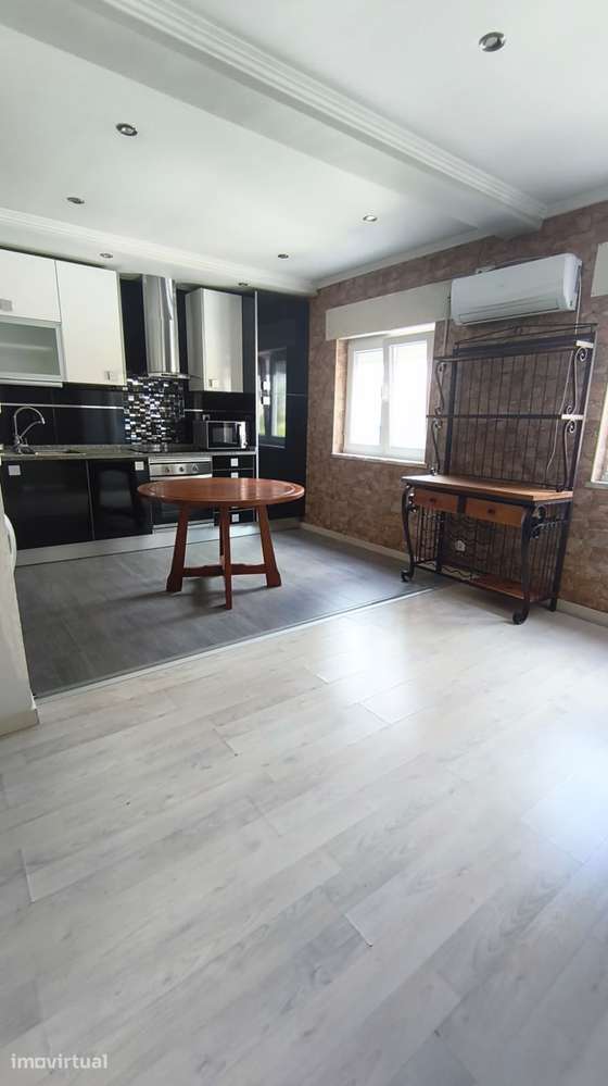 Apartamento T1 R/C cozinha Equipada - Grande imagem: 4/12