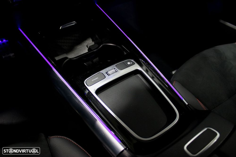 Mercedes-Benz GLA 180 d AMG Line - 41