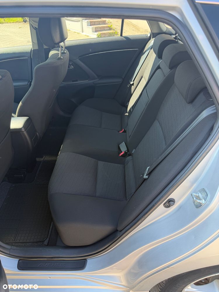Toyota Avensis 2.0 D-4D Edition - 13