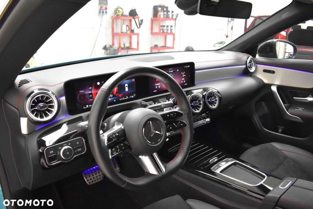 Mercedes-Benz CLA 200 d 8G-DCT AMG Line Advanced Plus - 17