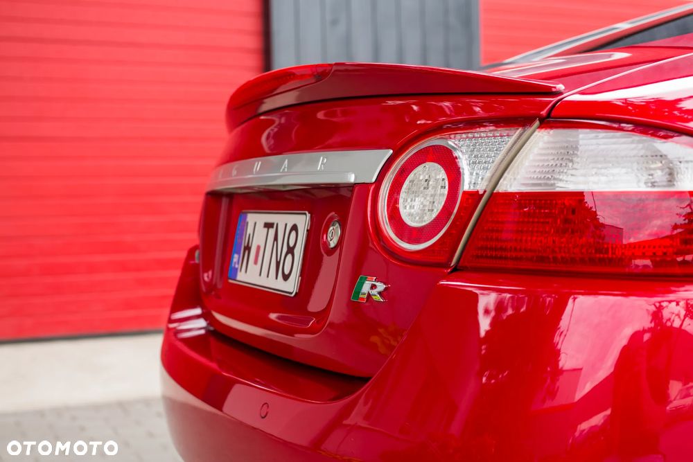 Jaguar XK XKR Coupe - 21