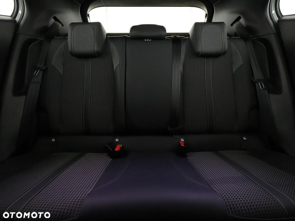 Peugeot 2008 1.2 PureTech GT Line S&S - 19
