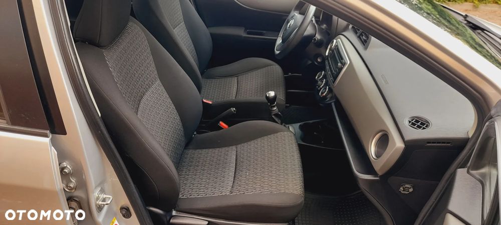 Toyota Yaris - 11