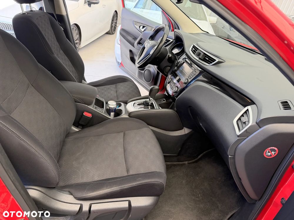 Nissan Qashqai 1.2 DIG-T Tekna Xtronic - 8