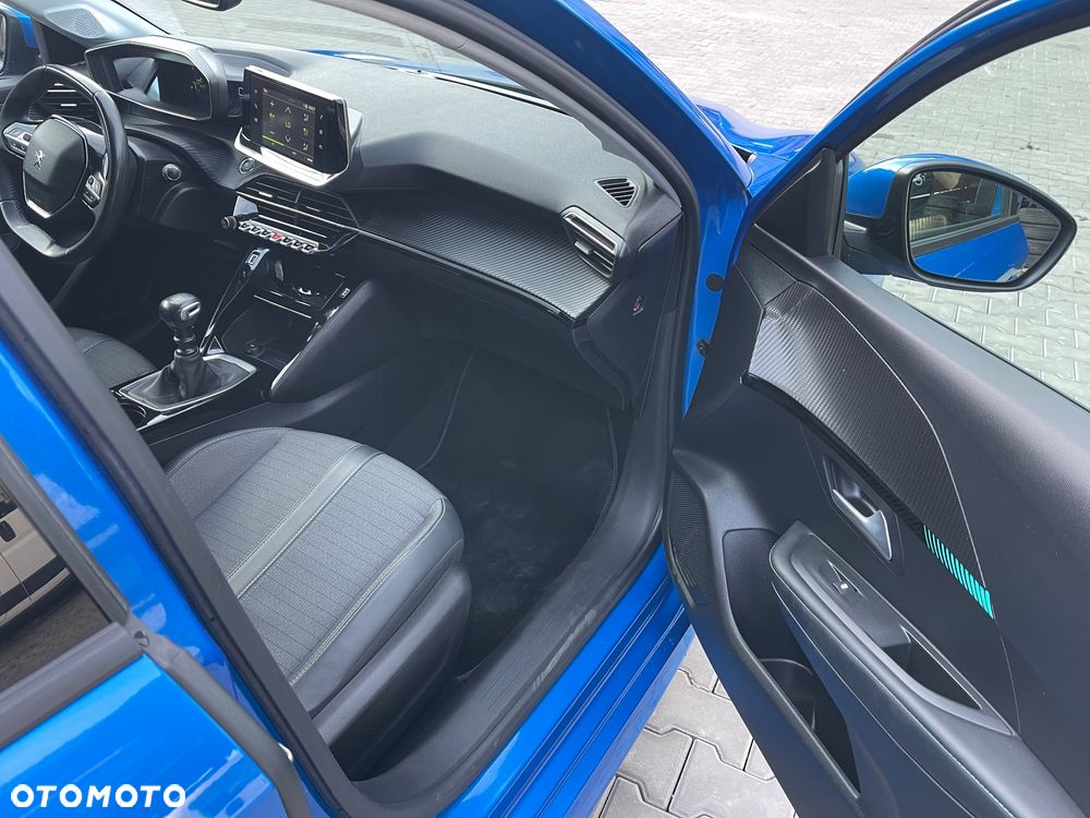 Peugeot 208 - 33