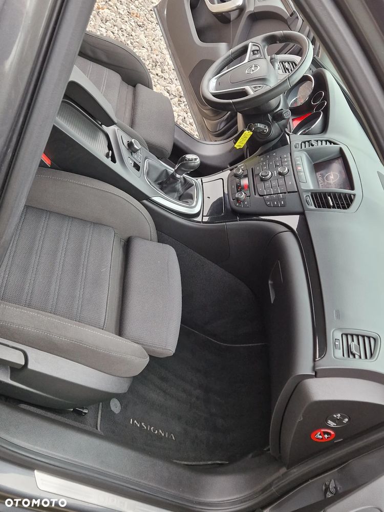 Opel Insignia 2.0 Turbo Sport - 17