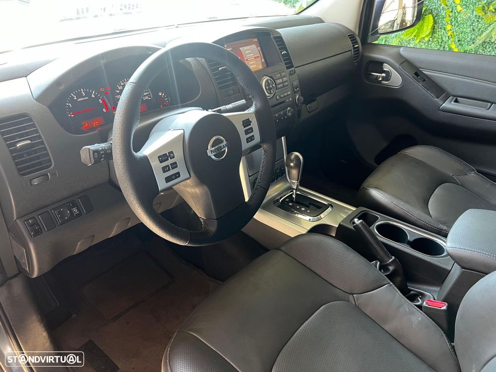 Nissan Navara 3.0 dCi V6 CD LE AT 4WD - 8