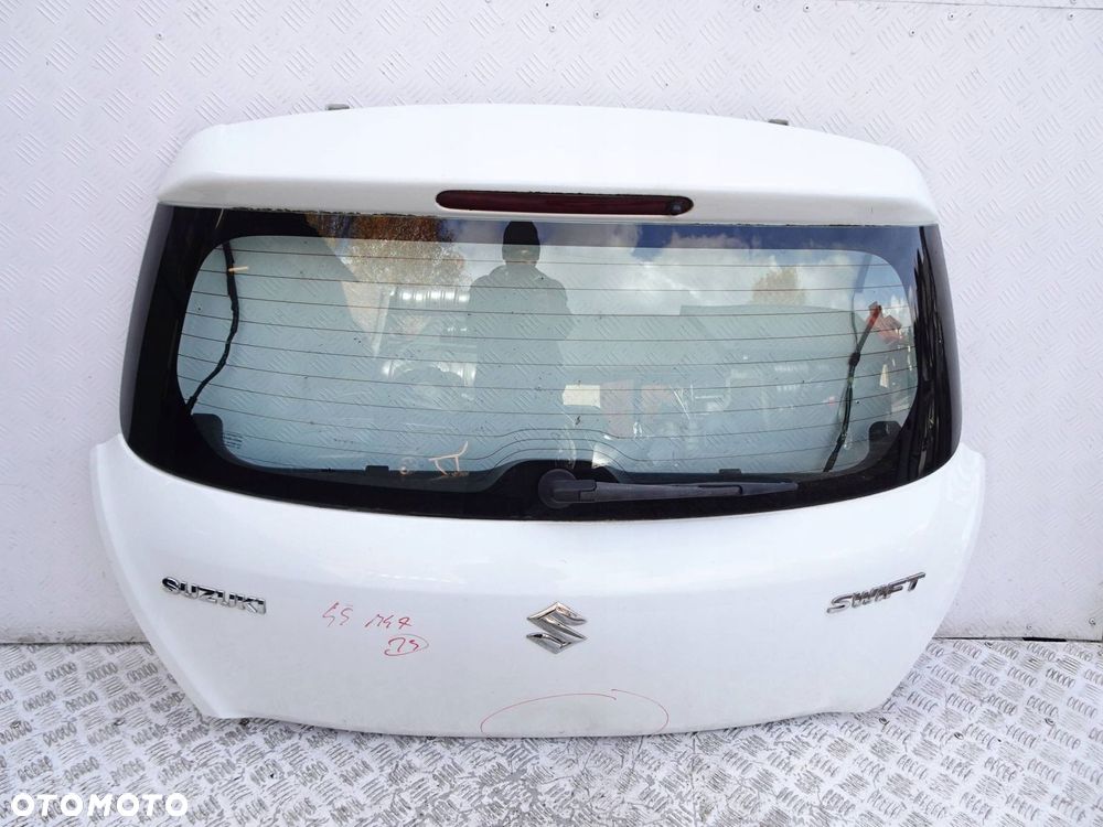 klapa tył kpl. suzuki swift mk7 26u - 2
