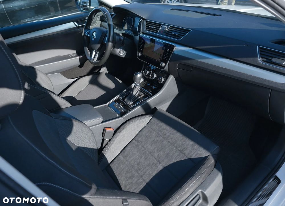 Skoda Superb 2.0 TDI Ambition DSG7 - 22