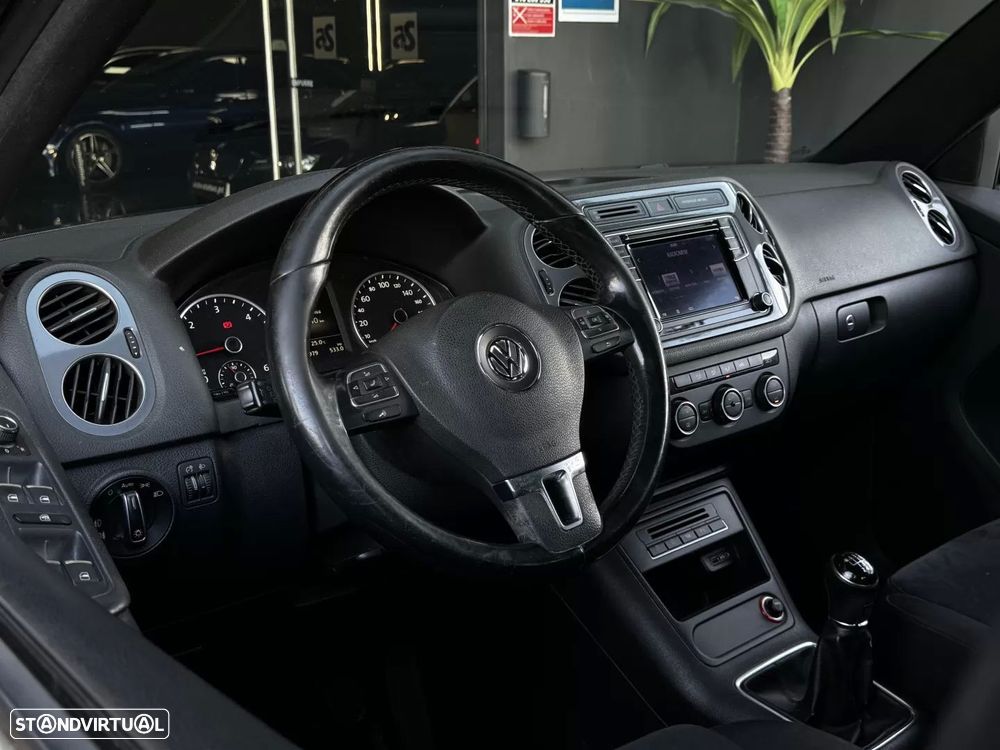 VW Tiguan 2.0 TDi Cup BlueMotion - 16