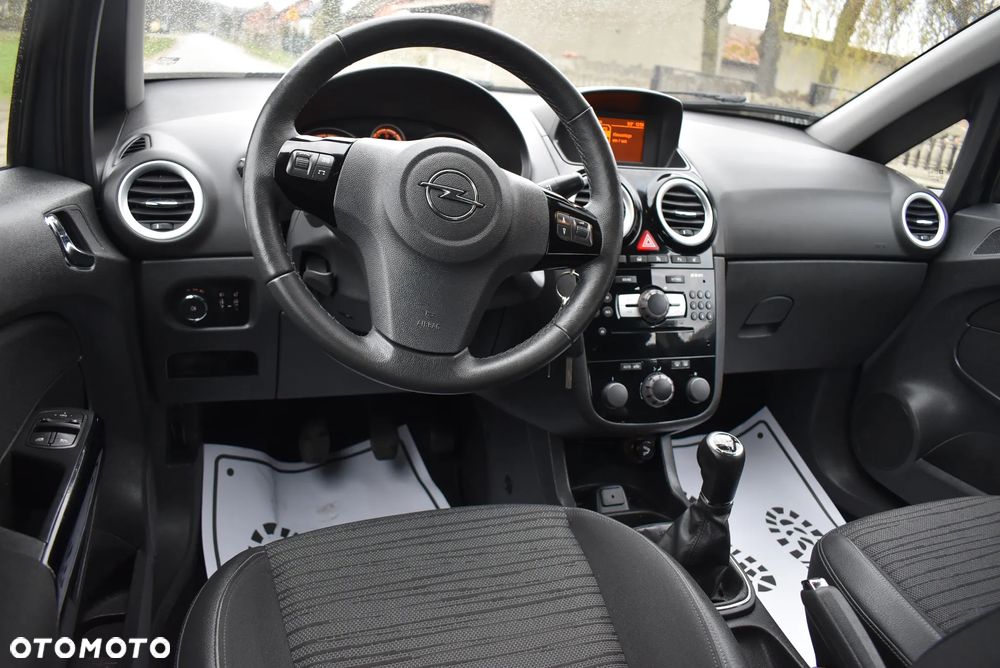 Opel Corsa - 25