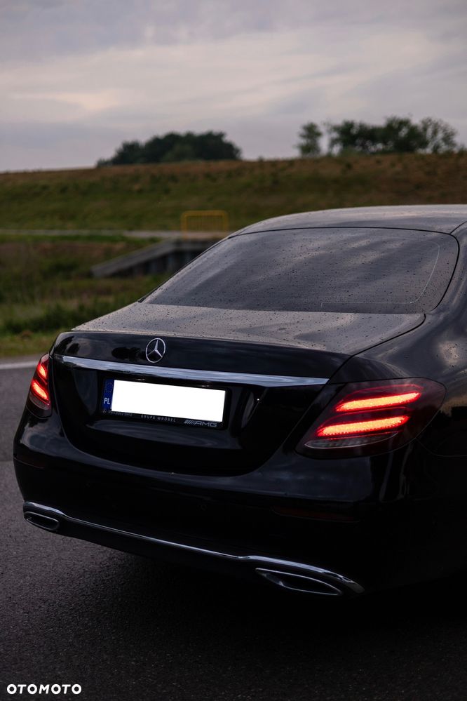 Mercedes-Benz Klasa E 220 d Business Edition 9G-TRONIC - 13