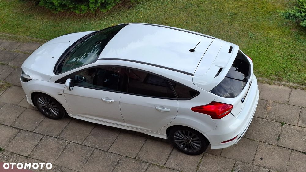Ford Focus 1.5 EcoBoost ST-Line - 25