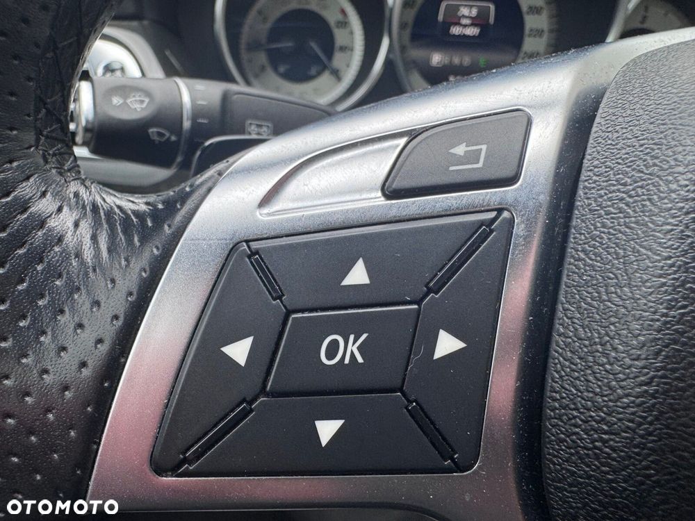 Mercedes-Benz CLS - 21