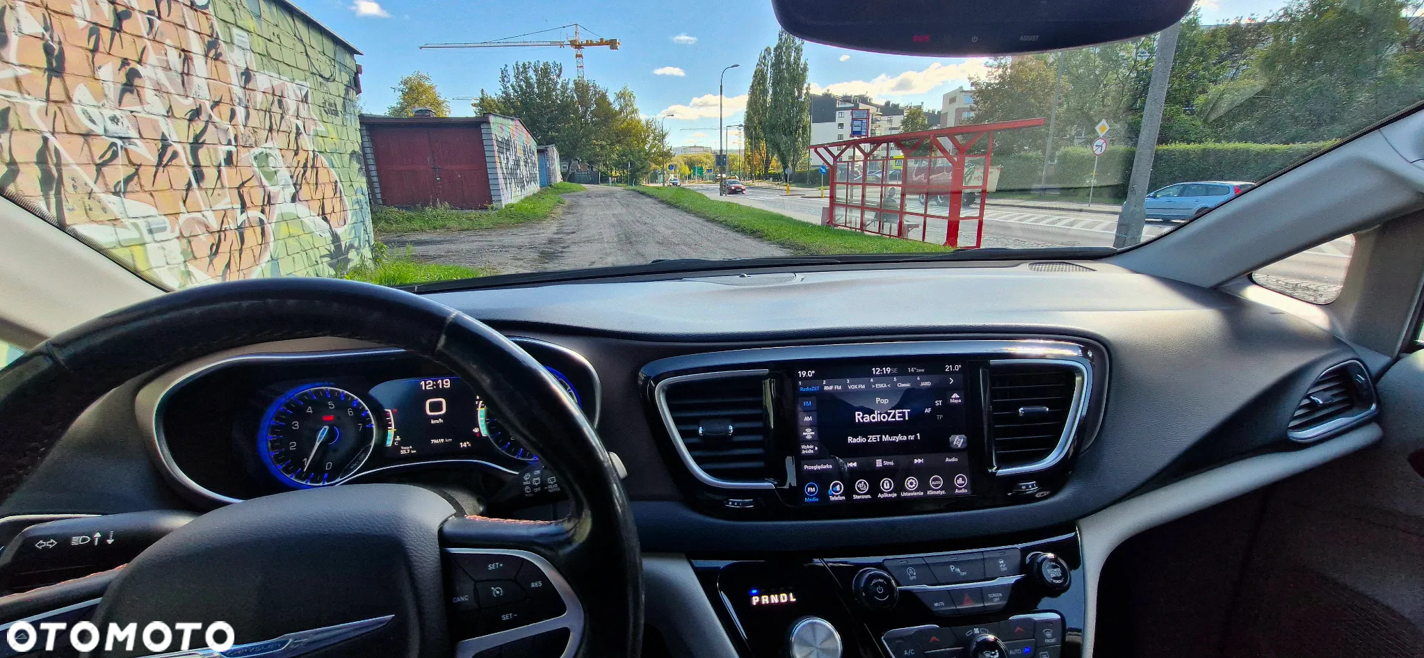 Chrysler Pacifica - 11