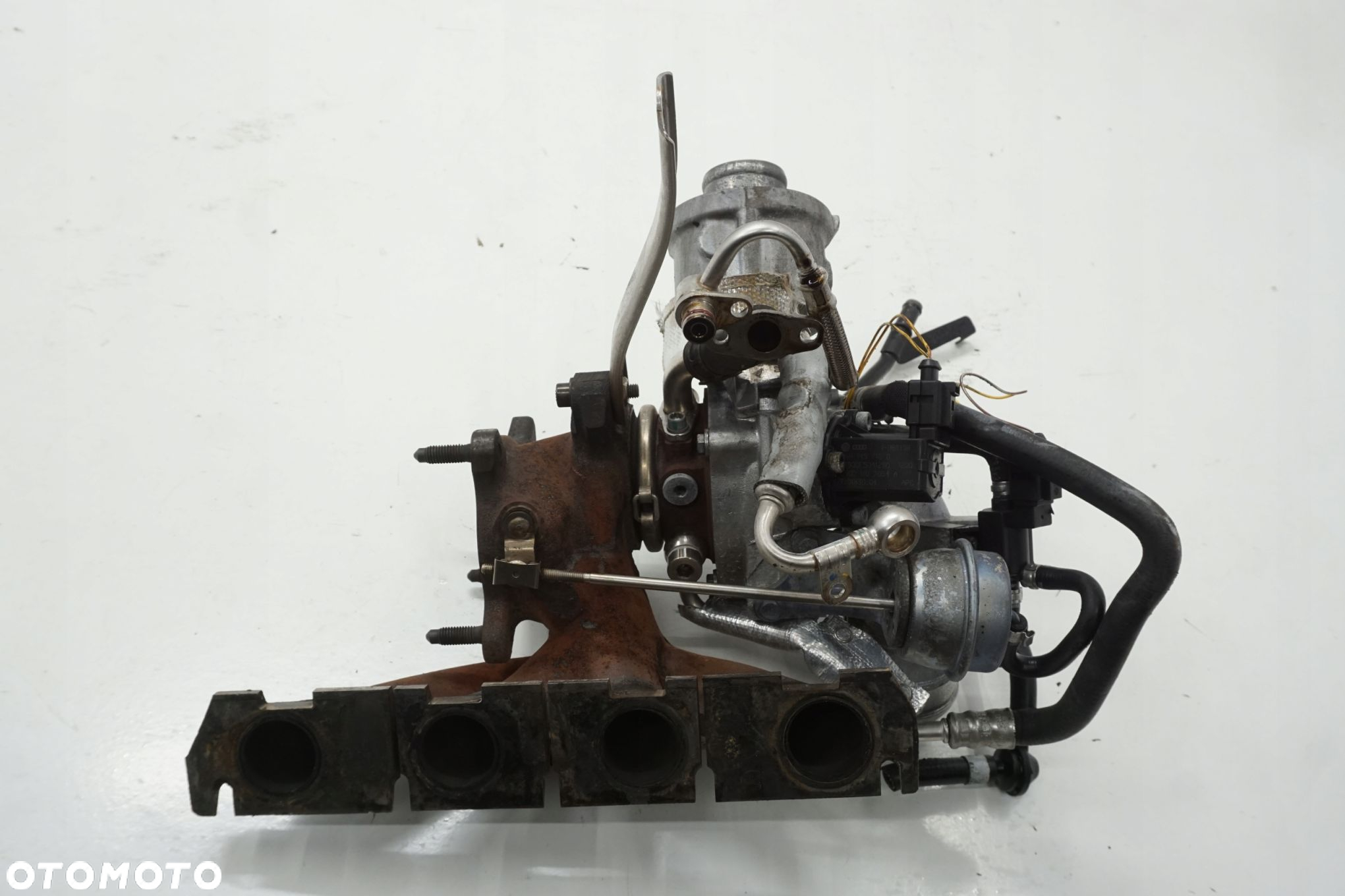 AUDI A4 B8 A5 8T TURBOSPRĘŻARKA 1.8TFSI 06H145701L - 2