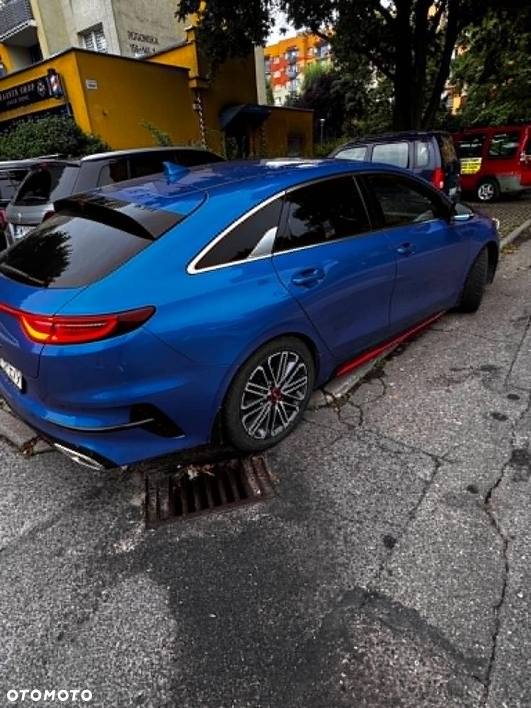 Kia ProCeed - 13