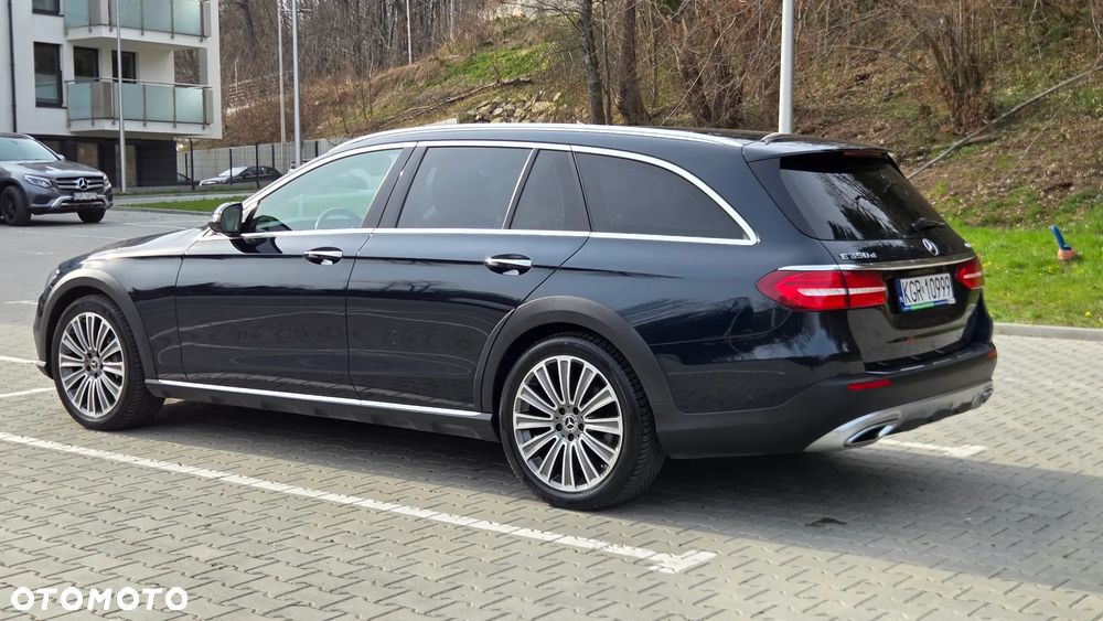 Mercedes-Benz Klasa E 350 d 4Matic 9G-TRONIC - 14