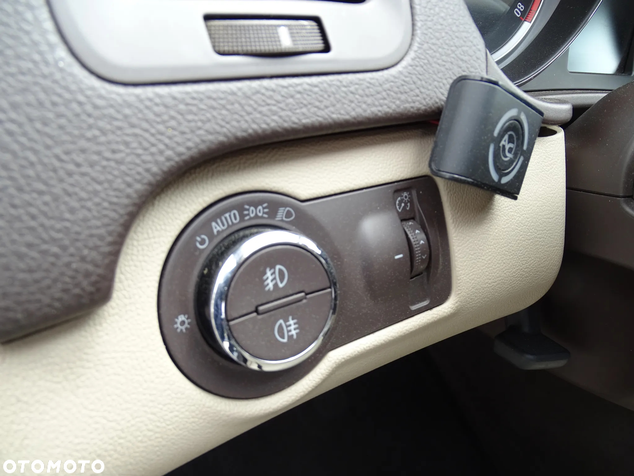 Opel Insignia 1.8 Edition - 28