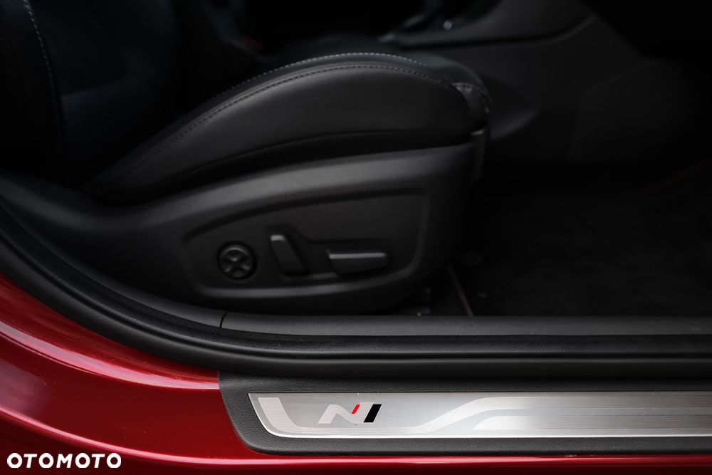 Hyundai i30 N 2.0 T-GDI Performance DCT - 24