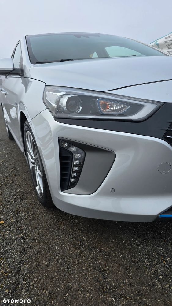 Hyundai IONIQ 1.6 GDI Premium - 10