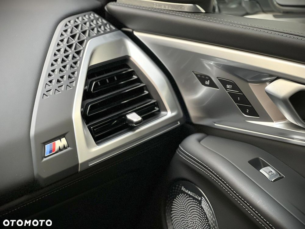 BMW XM - 31
