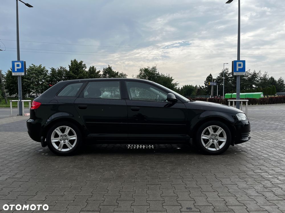 Audi A3 Sportback 1.6 Attraction - 3