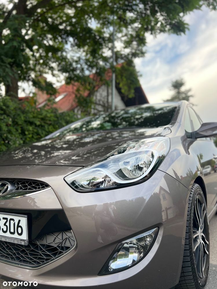 Hyundai ix20 1.4 blue YES Gold - 8