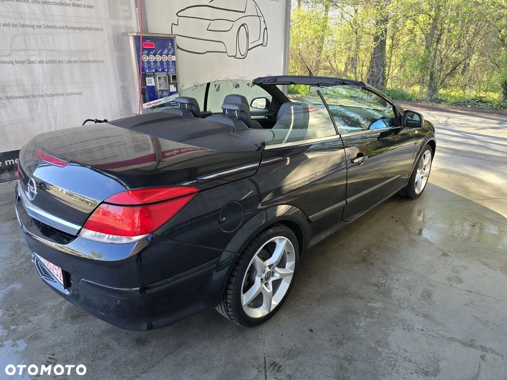 Opel Astra 1.8 - 10