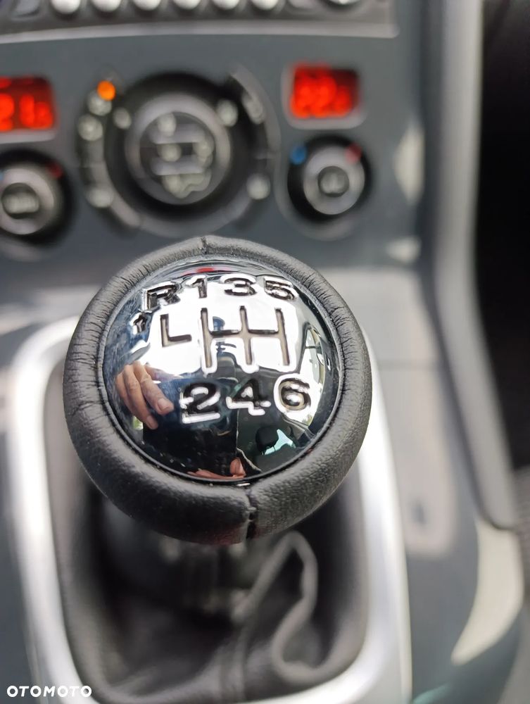 Peugeot 5008 1.6 HDi Active - 21