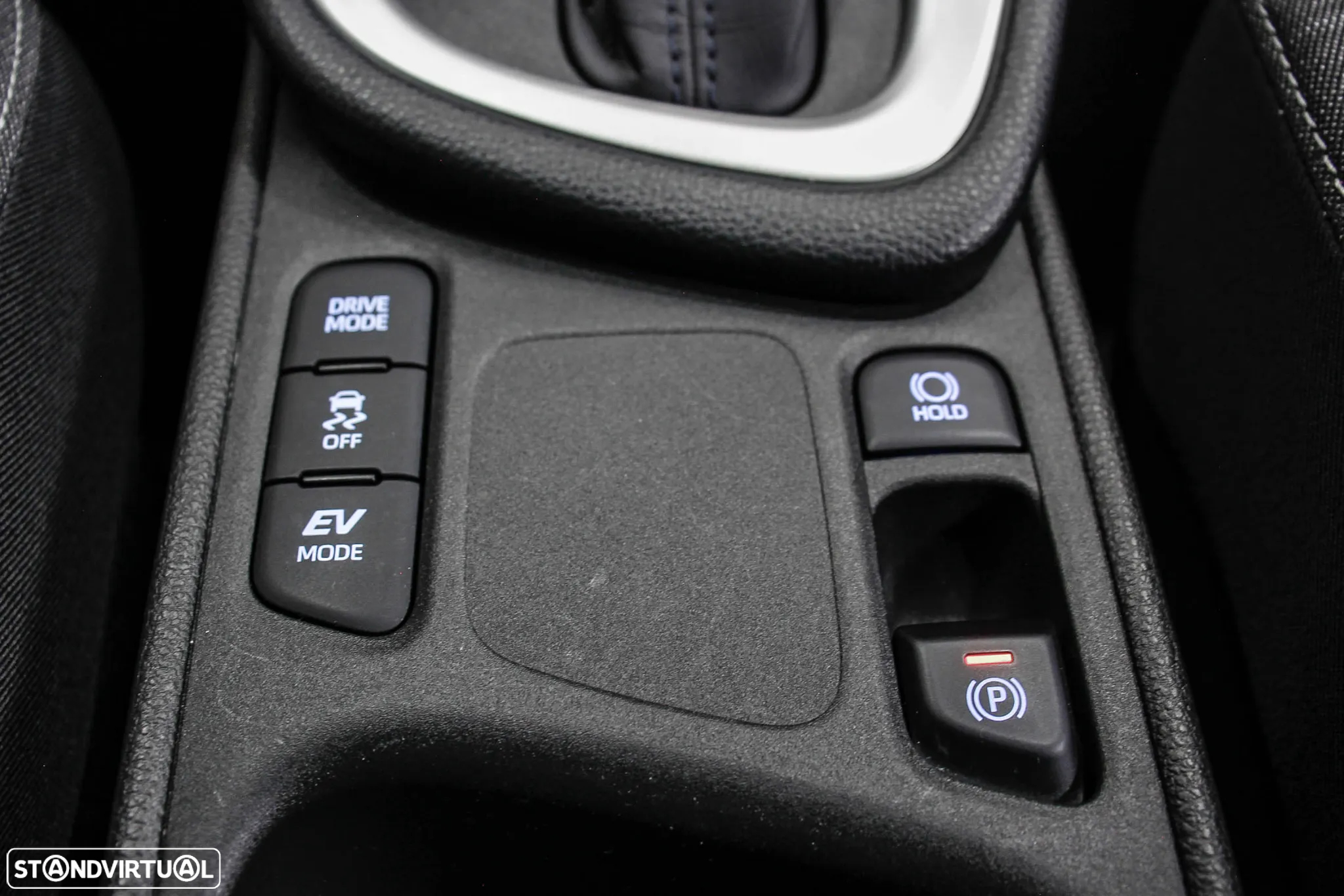Toyota Yaris 1.5 HDF Comfort Plus - 43