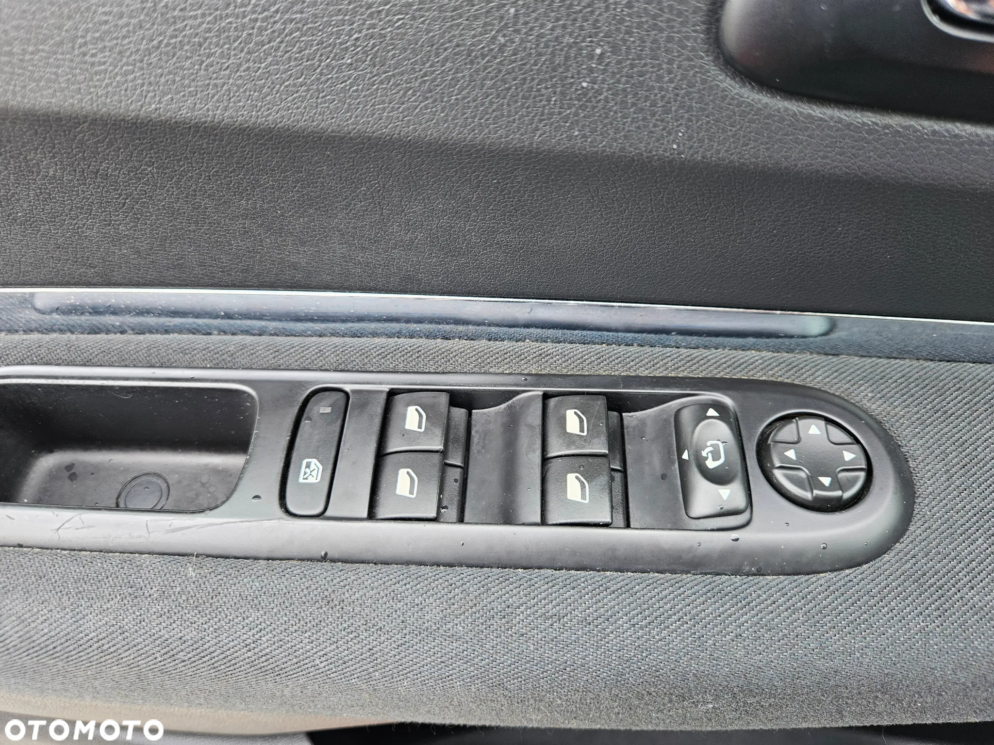 Peugeot 5008 1.6 BlueHDi Style 7os - 14