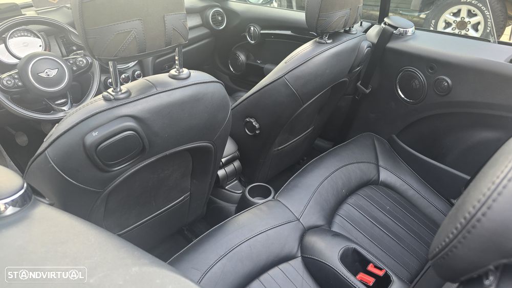 MINI Cabrio Cooper S Sidewalk - 27