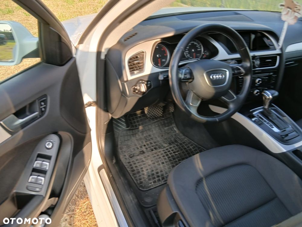 Audi A4 Avant 2.0 TDI Multitronic - 6