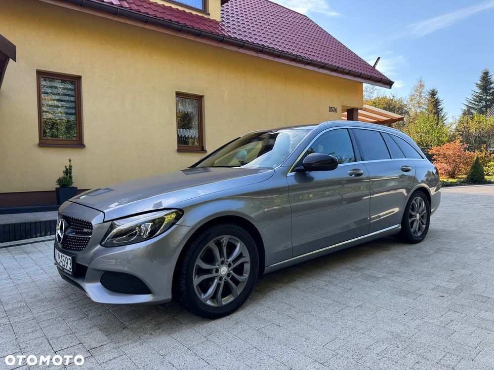 Mercedes-Benz C200 2015 photo 4