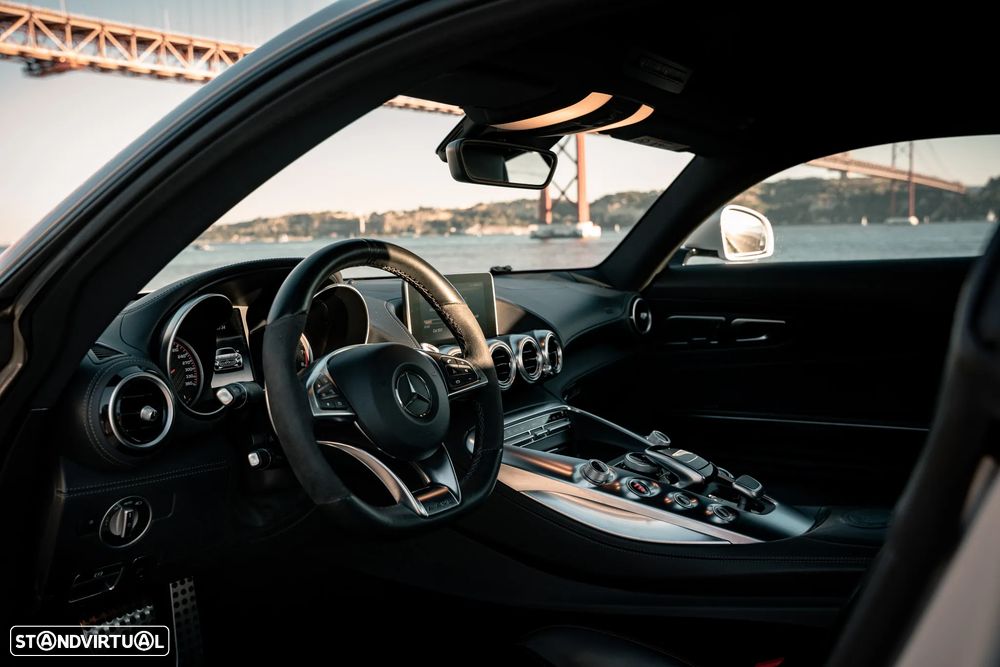 Mercedes-Benz AMG GT S Speedshift 7G-DCT - 40