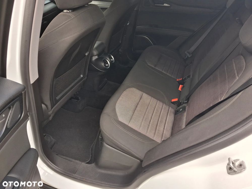 Alfa Romeo Stelvio 2.0 Turbo Business Q4 - 25