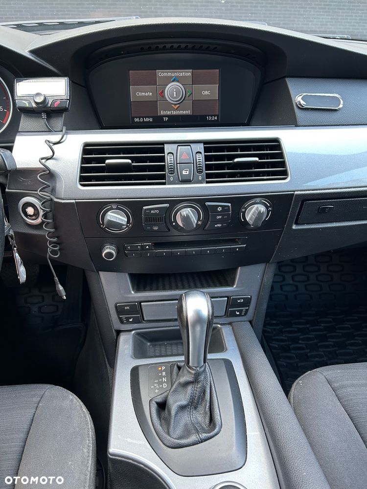 BMW Seria 5 520d - 8