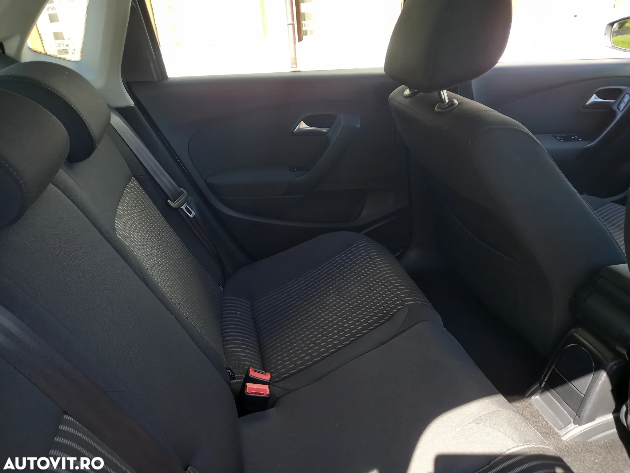 Volkswagen Polo - 8