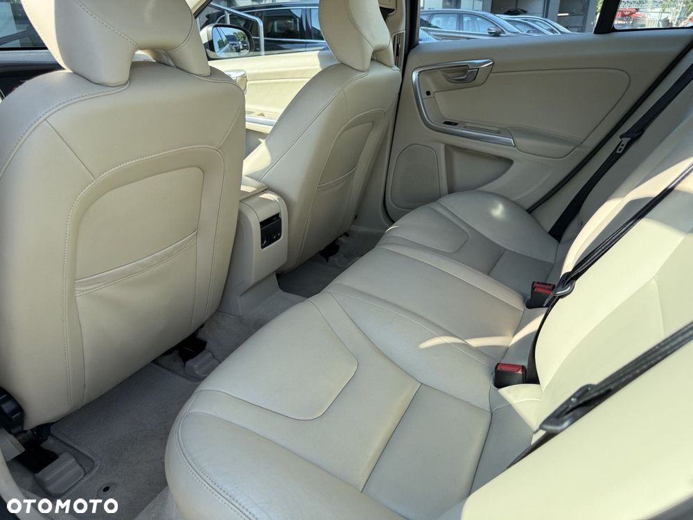 Volvo S60 - 19