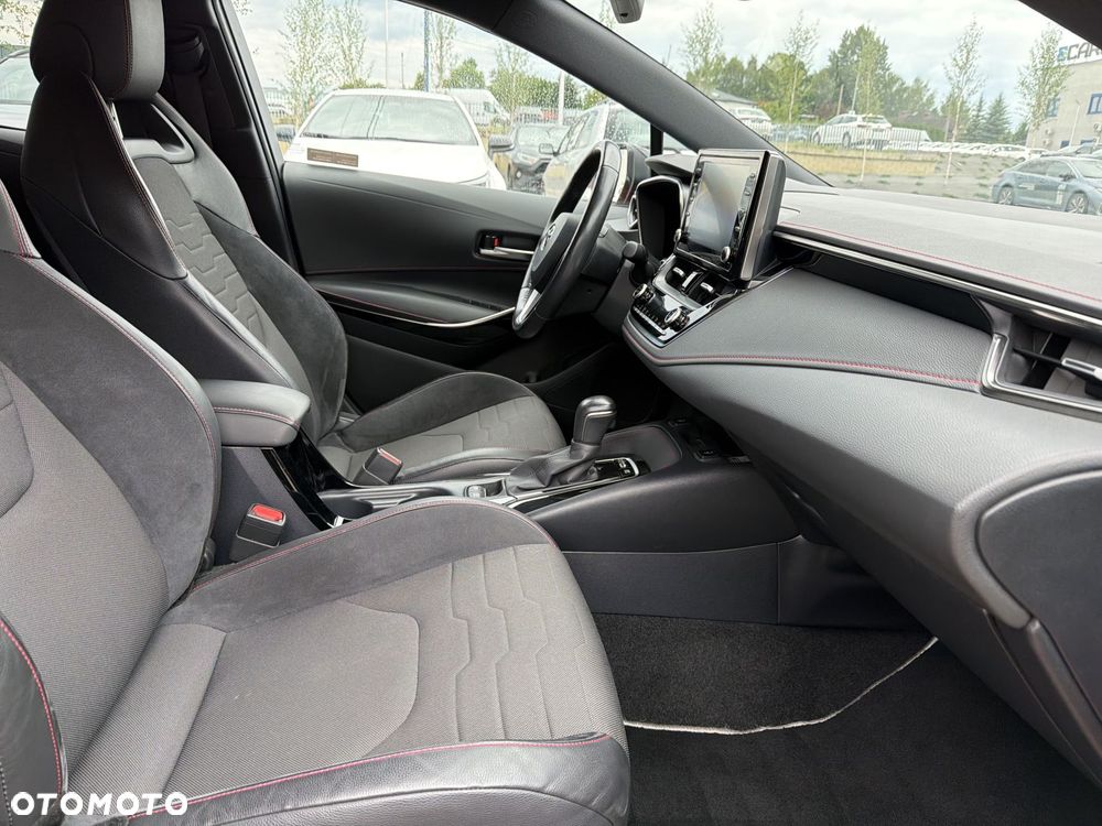 Toyota Corolla 1.8 Hybrid Selection - 8