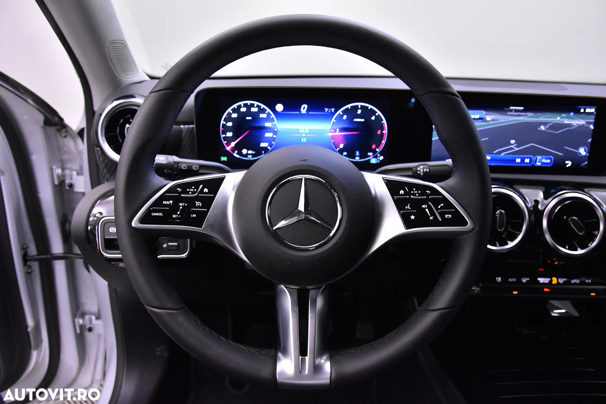 Mercedes-Benz A 180 d 8G-DCT Advanced Progressive - 17